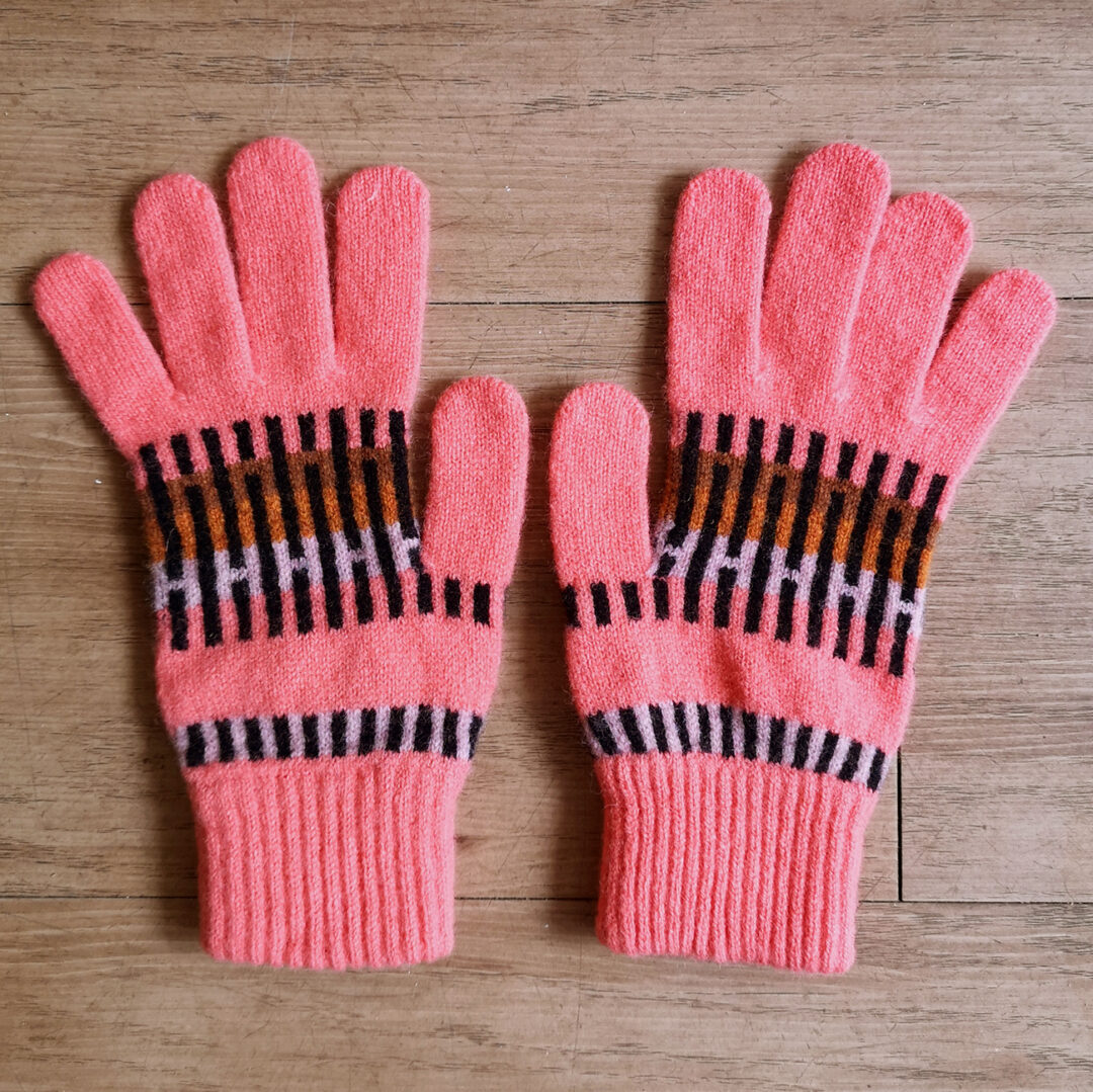 Woodland Gloves - Image 2